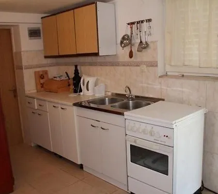 In With Terrace, Air Conditioning, Wi-fi, Washing Machine アパート *