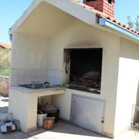 In With Terrace, Air Conditioning, Wi-fi, Washing Machine Pirovac