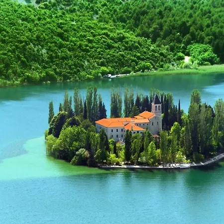 Apartamento In With Terrace, Air Conditioning, Wi-fi, Washing Machine