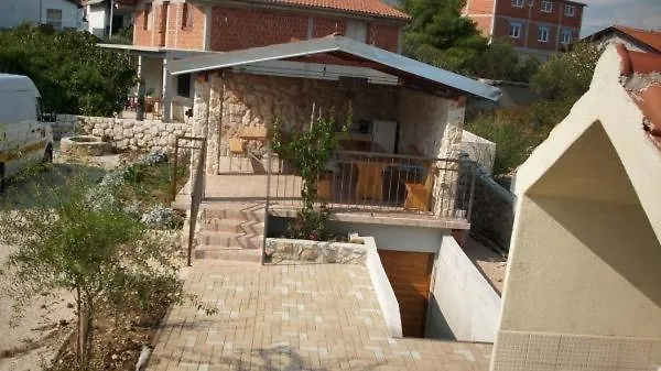 In With Terrace, Air Conditioning, Wi-fi, Washing Machine *